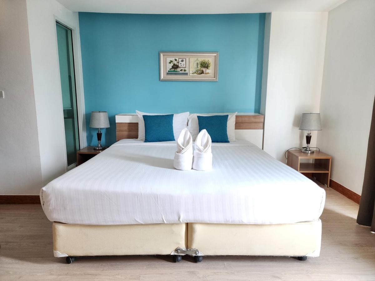 Hotel By Dee At Jomtien Esterno foto